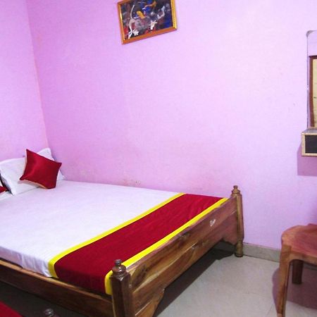 Goroomgo Star Lodge Puri Bagian luar foto