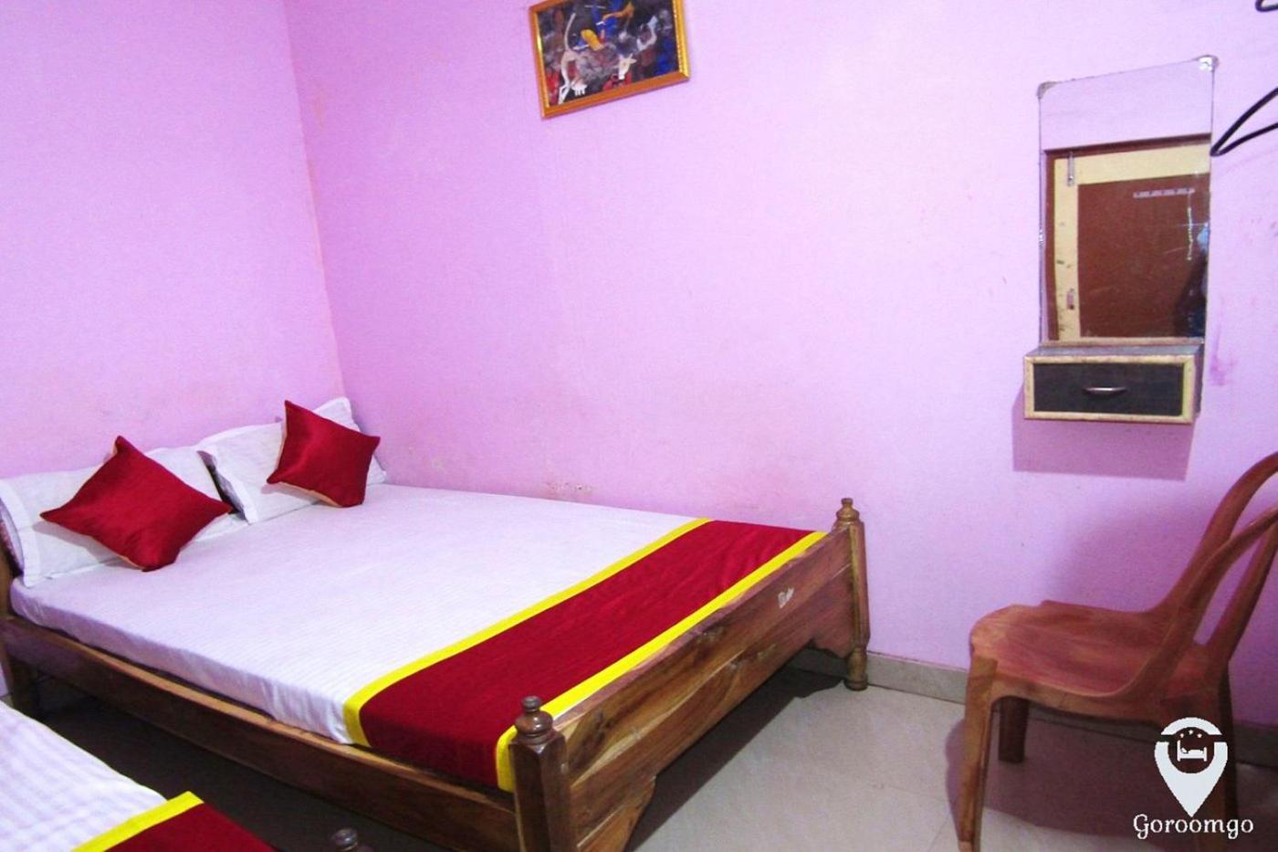 Goroomgo Star Lodge Puri Bagian luar foto
